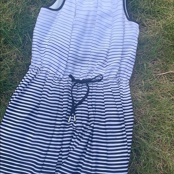 Banana Republic Dress - Picture 2 of 9